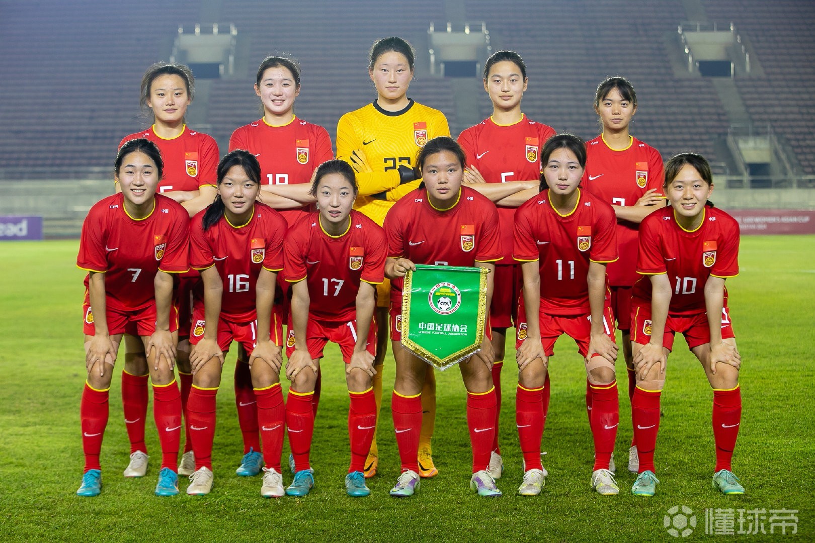 开云体育入口-中国女足再度登上胜利之巅，球员们斗志昂扬的简单介绍