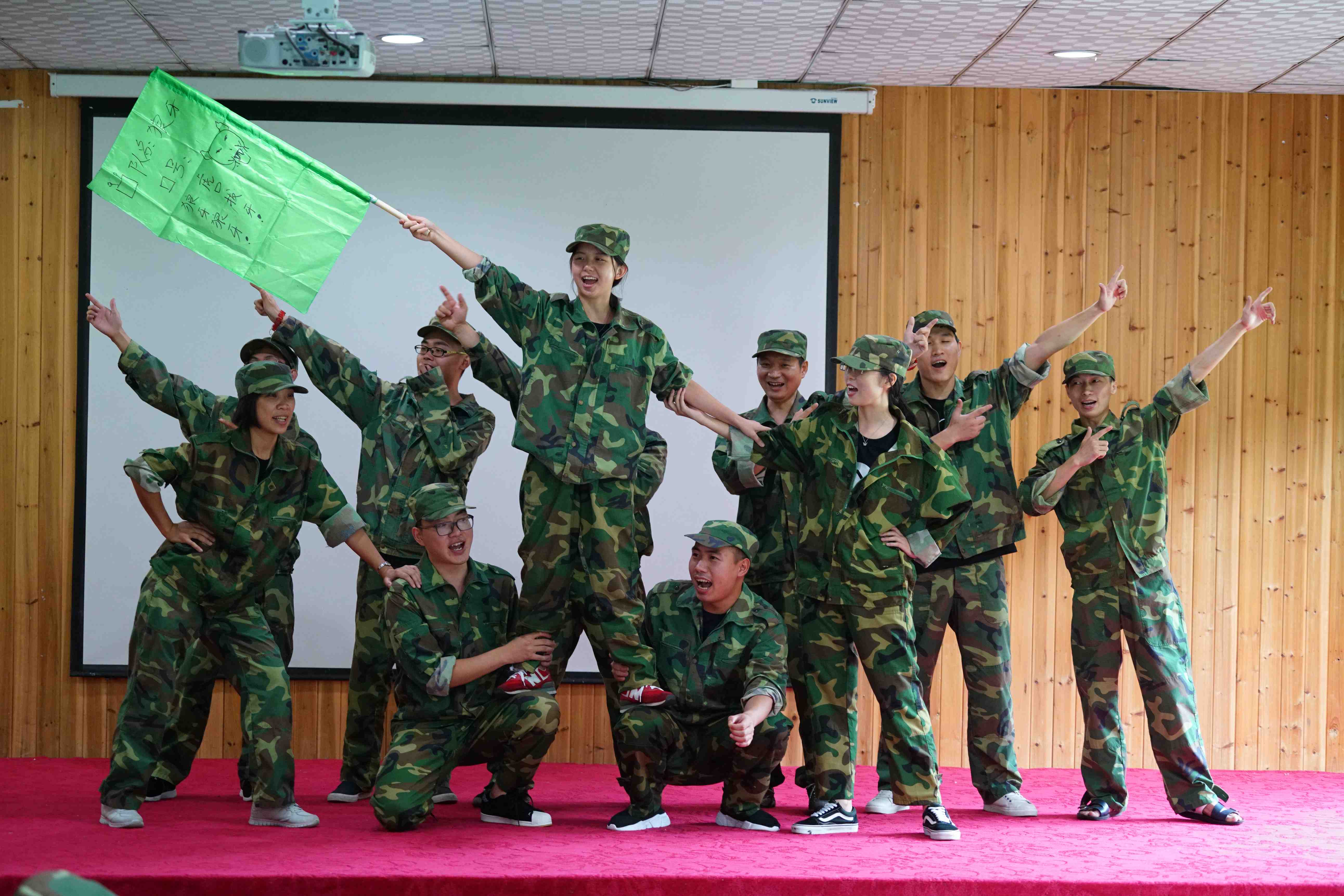 开云体育app-关于奥格斯堡获胜士气高昂，向前势不可挡！的信息