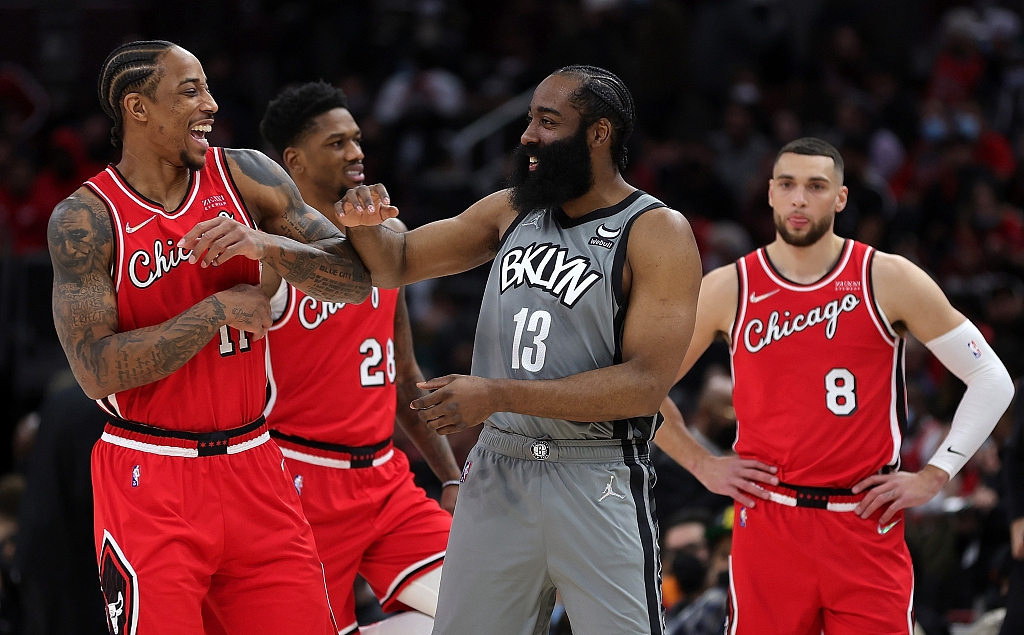 关于篮网惨败太阳，东部榜首之争告负的信息