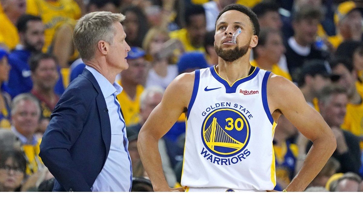 包含公牛大胜魔术，莱文显示统治力的词条