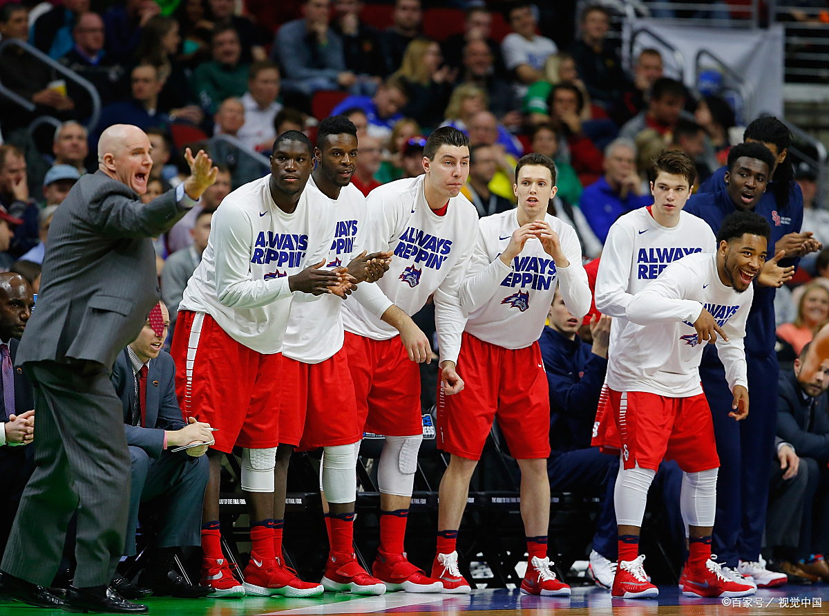 尼克斯不敌奇才，兰多夫全场