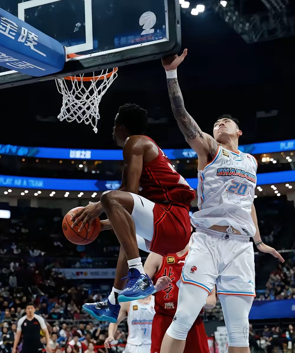 猛龙客场击败鹈鹕,士气大振 猛龙客场击败鹈鹕,士气大振