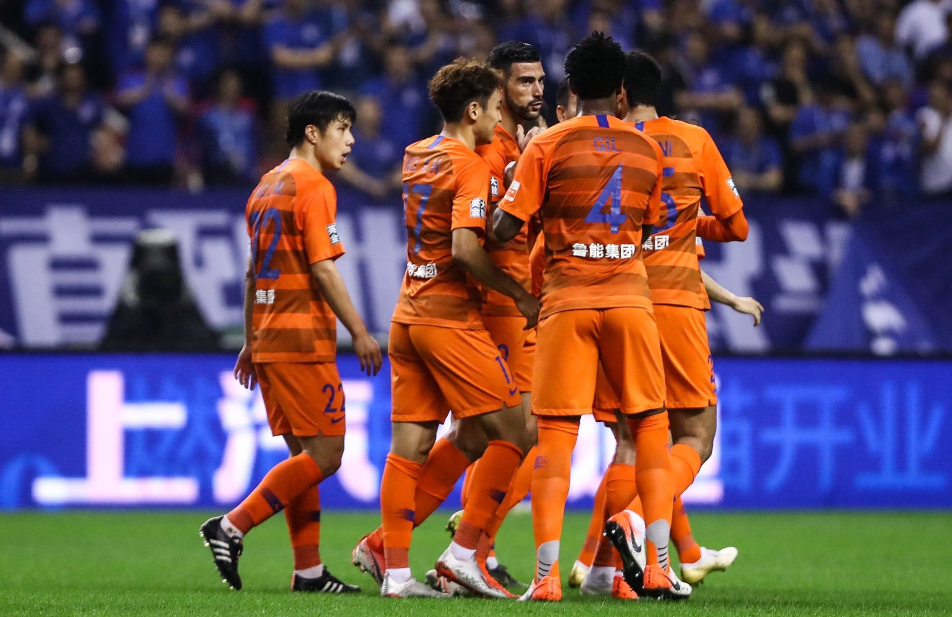 关于富力对阵鲁能，力争主场取胜锁定三分的信息