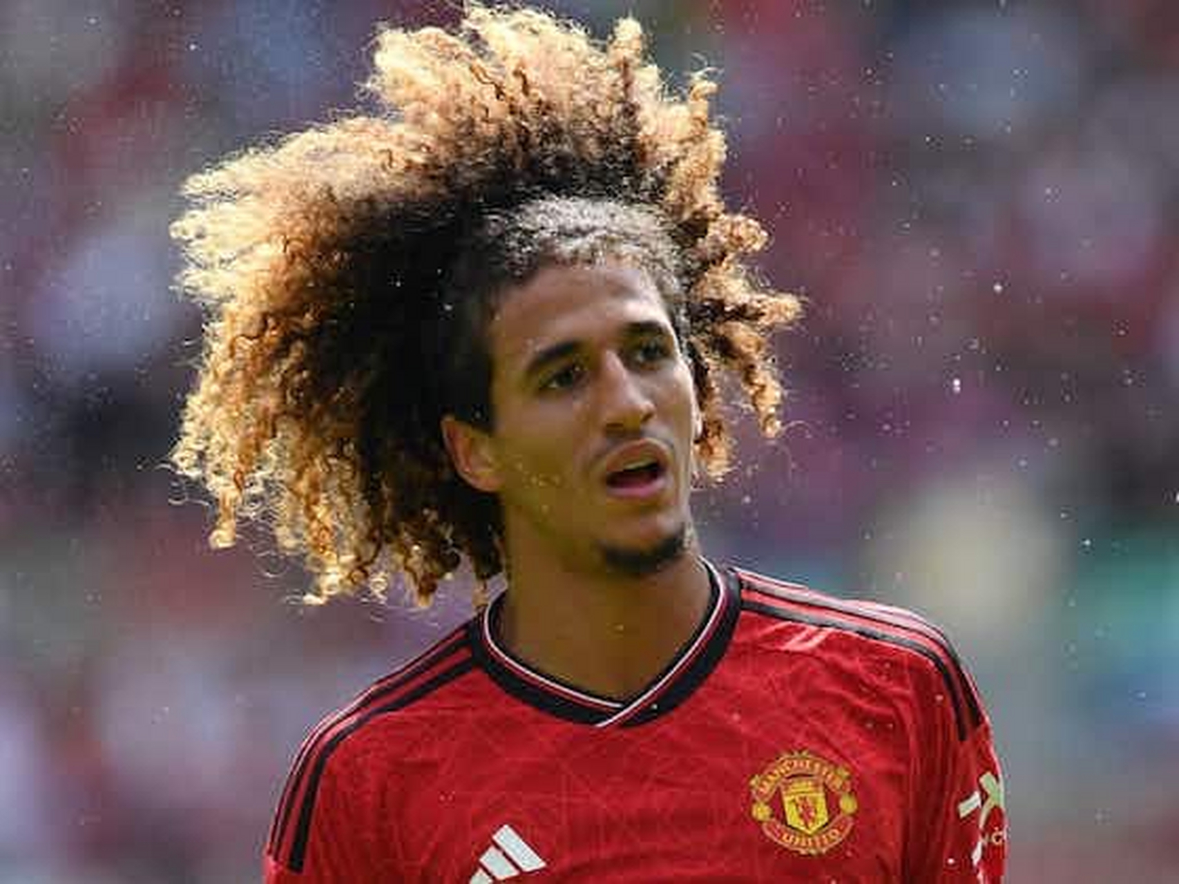 里昂客场绝杀,稳固联赛前八的简单介绍 里昂客场绝杀,稳固联赛前八的简单介绍