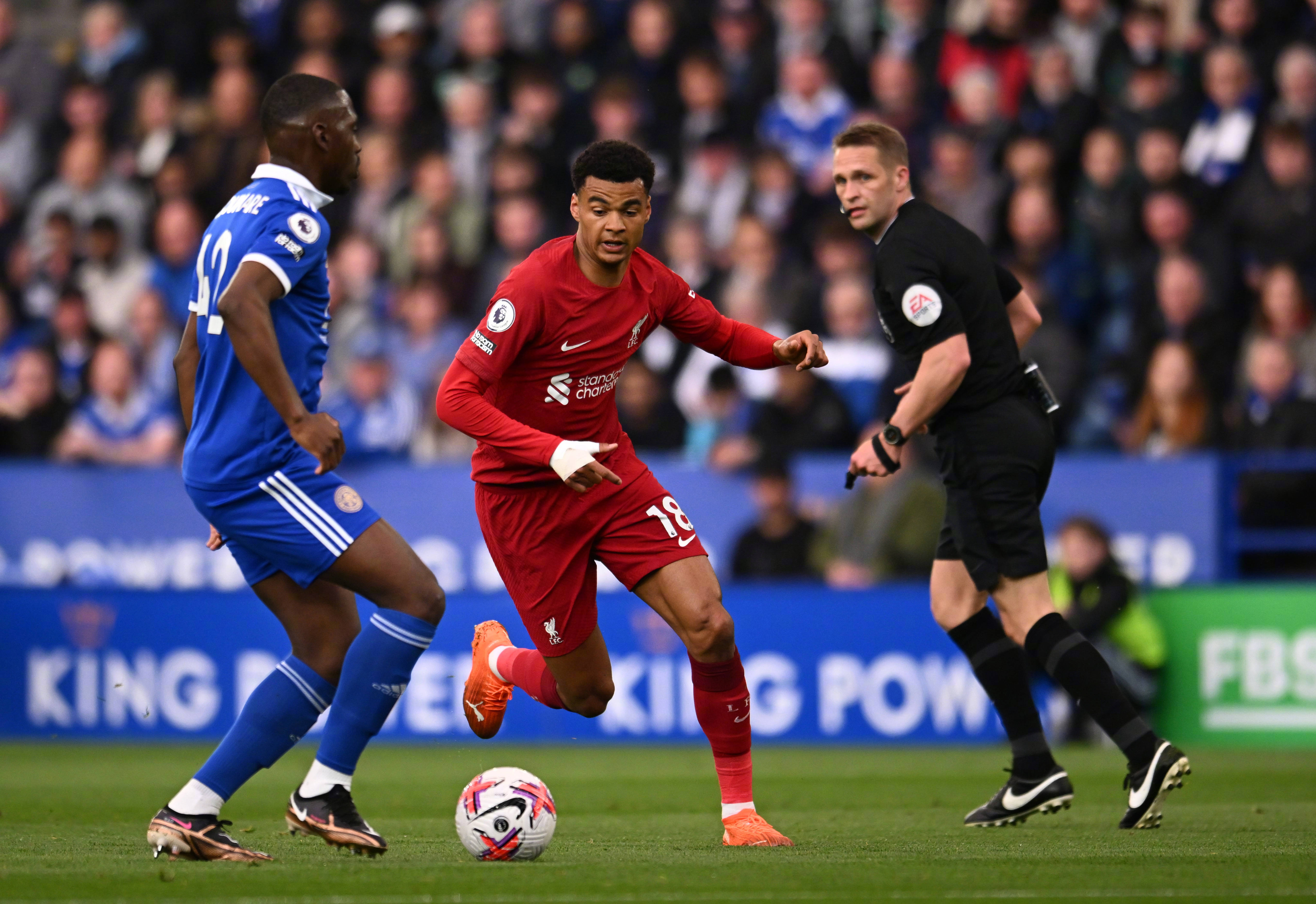 关于利物浦客场-完胜沃特福德,取得胜利的信息 关于利物浦客场-完胜沃特福德,取得胜利的信息