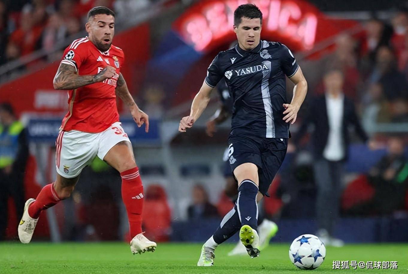 开云体育地址-欧洲球队遭遇连败，陷入晋级危机